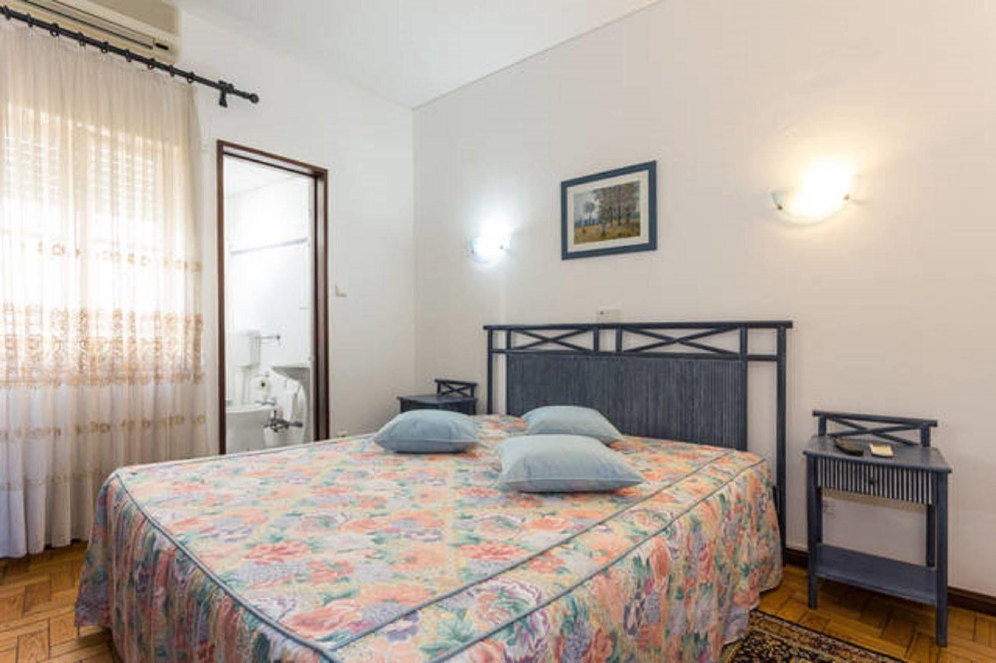 Residencial Miramar Maison d'hôtes Quarteira